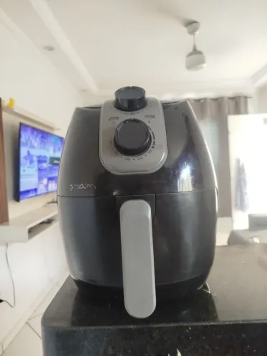 Airfryer Cadence 2,6L - Fritadeira Elétrica Sem Óleo
