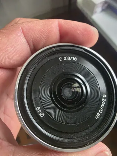 Lente sony  16mm  f 2.8  Apsc 