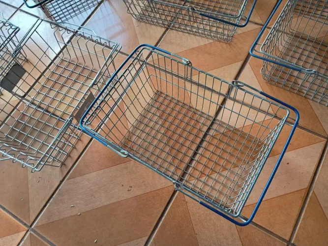 Sexto de metal pra mercadoria