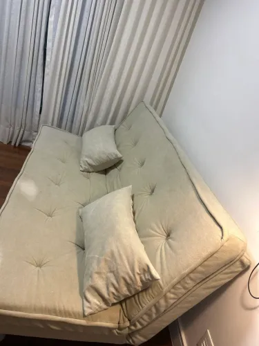 Sofá cama italiano em lona com três lugares