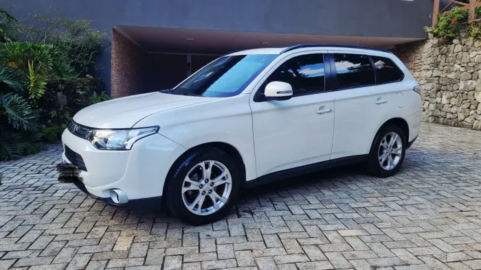 Mitsubishi Outlander 2.0 16V 160cv Aut. 2015