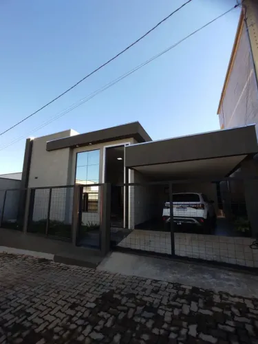 Térrea para aluguel possui 200 metros quadrados com 3 quartos em Guará II - Brasília - DF