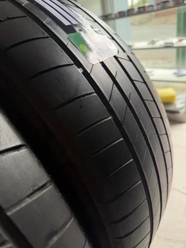 PAR DE PNEUS 225/55R18 Bridgestone