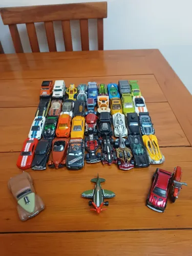 Coleção hotwheels 40un