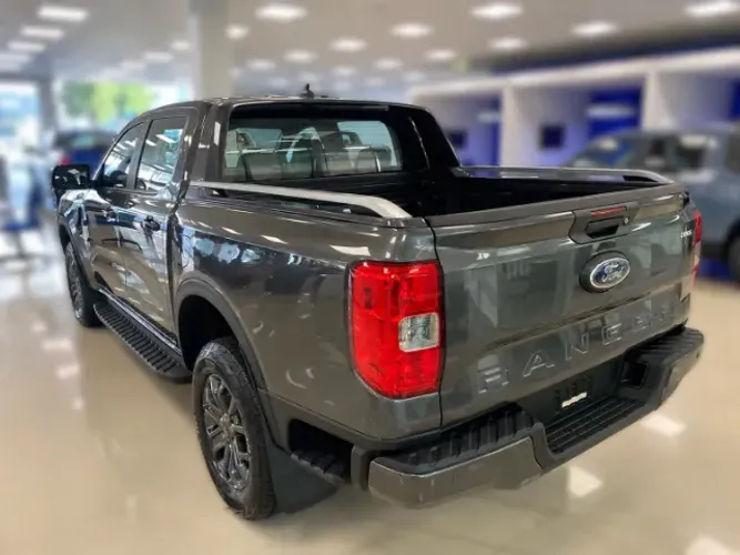 Ford Ranger Black 2.0 4X2 CD TB Diesel Aut. 2027