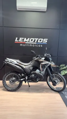 XTZ 250 LANDER CONNECTED