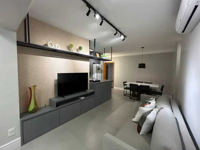Apartamento para aluguel tem 77 metros quadrados com 2 quartos