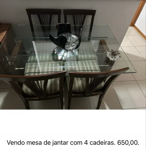 Mesa de Jantar 4 Cadeiras