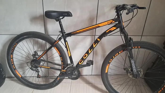 Bocicleta semi nova aro 29