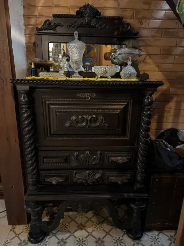 Cristaleira madeira maciça antiquário