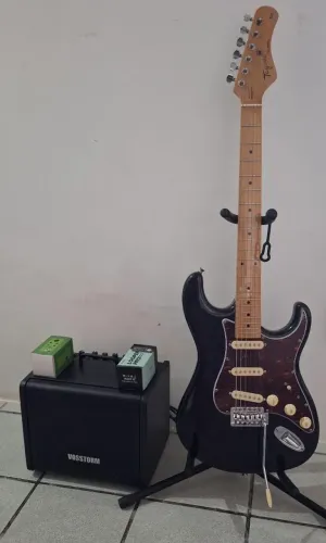 KIT GUITARRA+AMP+PEDAIS (vendo separadamente ou kit completo, ver preços)