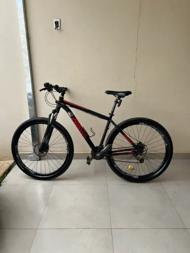 Bicicleta Raça Pressure 