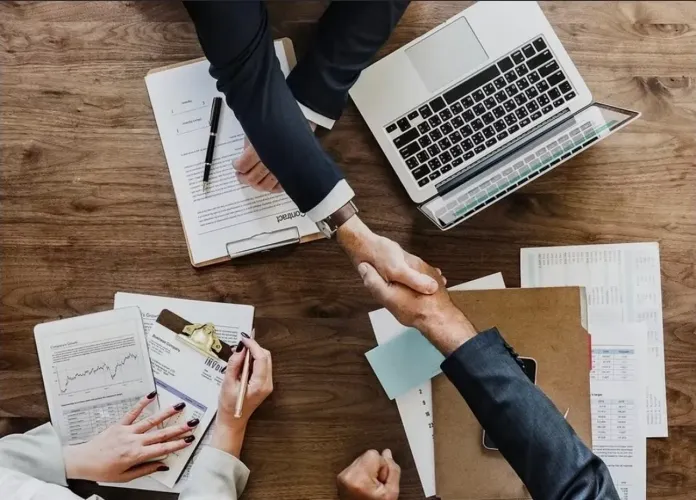 Consultor (a) de vendas