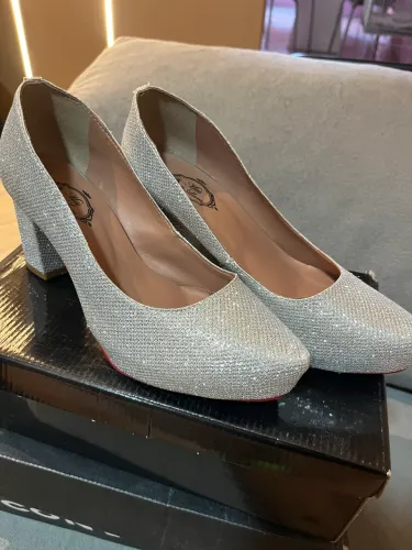Salto Alto Elegante - Tamanho 38