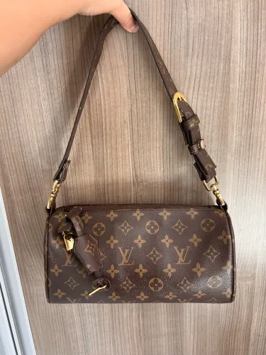 aceita troca tenho Louis Vuitton em canvas Monogram