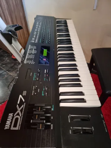 Teclado sintetizador Yamaha Dx7s