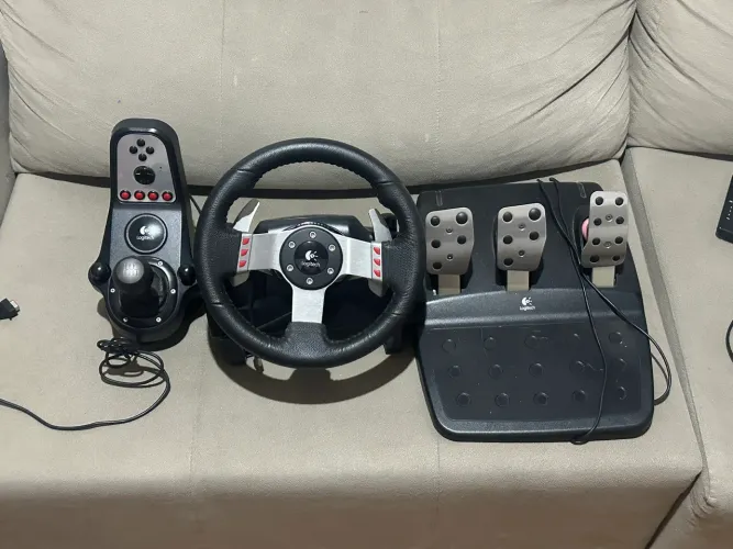 Volante Logitech G27 Completo (Pedais, Câmbio e Fonte Original) - 100% Funcional