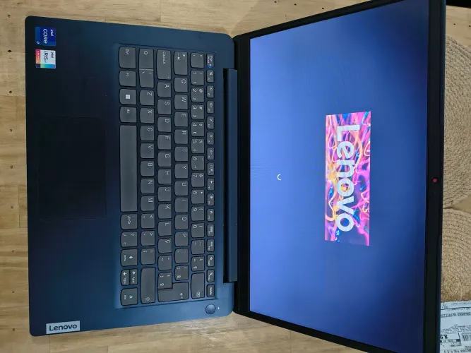 Notebook Lenovo Intel i7.