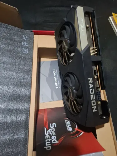 AMD RX 6600XT 8 GIGAS