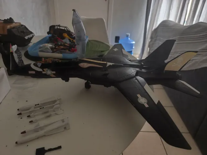 Vendo caça f14 tomcast dos comandos em ação estrela