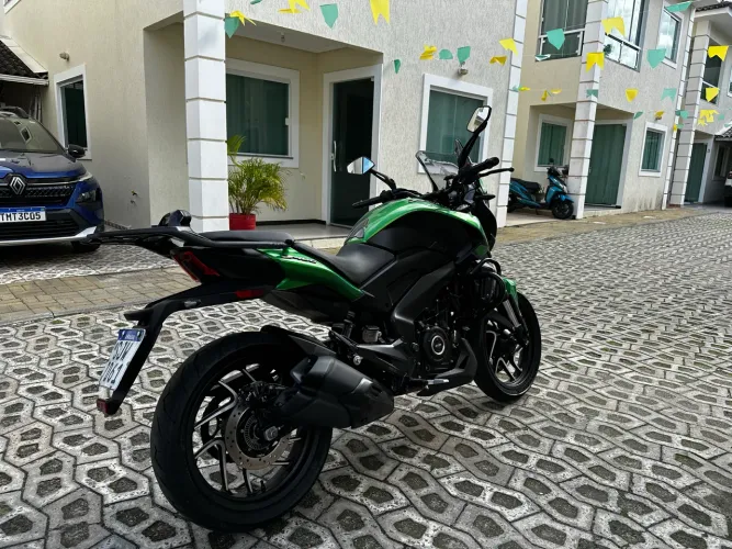 Dominar 400 