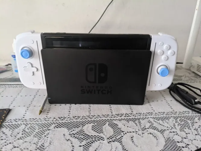 Nintendo switch V2 desbloqueado ( novo)