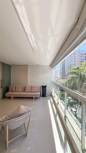 Imóvel para venda possui 150 metros quadrados com 4 quartos em Praia da Costa - Vila Velha