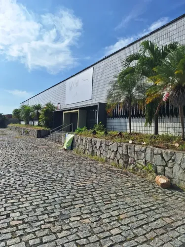 Galpão da AV Francisco Sá, Barra  do Ceará, Área:7128m2 Valor -R$8.400.000,00
