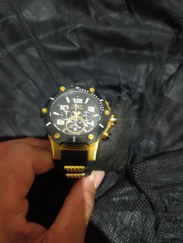 Relógio invicta banhado a ouro 18k original