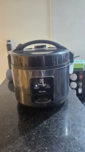 Panela de arroz Eletrolux Rita lobo