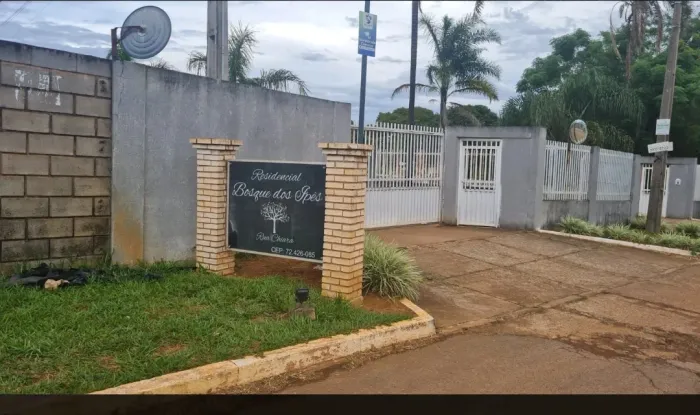 Mariah Imóveis vende excelente oportunidade para sua moradia em condomínio alto padrão na 