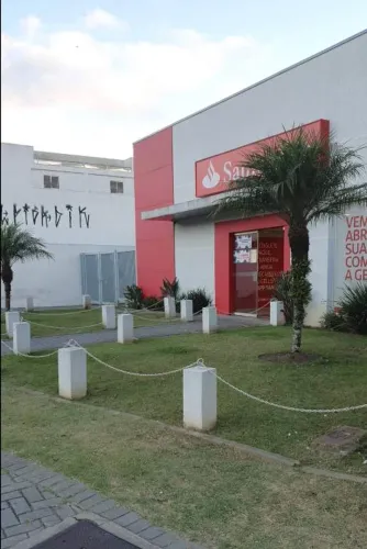 Ponto Comercial para Locação em Curitiba, Alto Boqueirão, 3 banheiros, 10 vagas