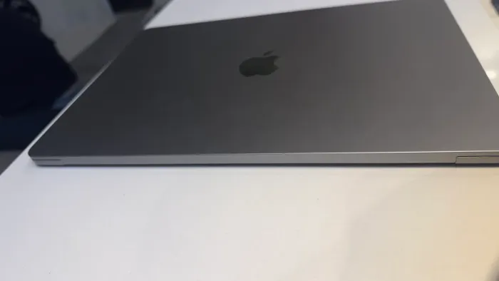 MacBook Air M3 2024 512GB SSD/16GB RAM 15.3Pol "MDM"