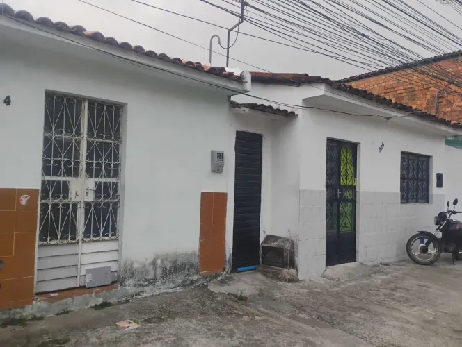 Alugo para comércio ou moradia  próximo a Caixa Economic no Jacintinhoaa economica