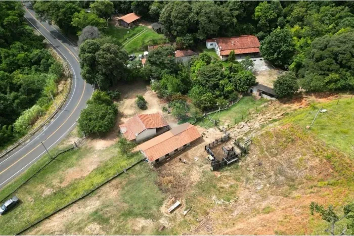 PROPRIEDADE DE 4,96 HECTARES, 0,45 HECTARES APP, 0,14 HECTARES DE VEGETAÇÃO NATIVA, 0,14 D
