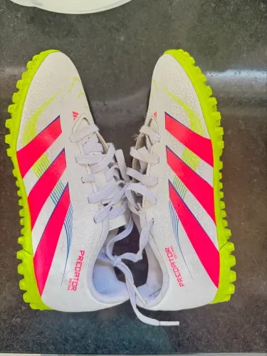 Chuteira society adidas Predator Clube Infantil - 31 