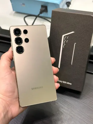 Samsung Galaxy S25 Ultra 256GB + Caixa | Muito Novo