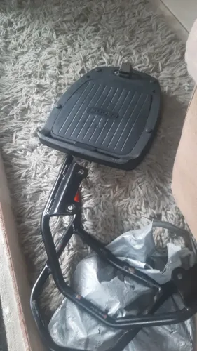 Baú pra moto com chave e suporte 