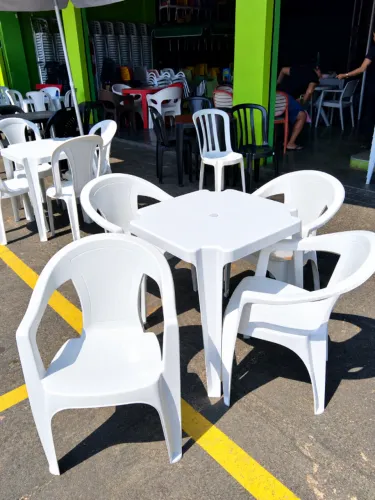 Conjunto de mesa plástico