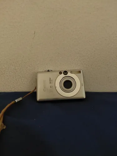 Canon PowerShot SD300 Digital ELPH (bateria viciada)