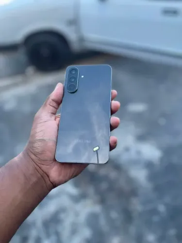 Samsung A56 - 256 GB ? (Aceito troca em iphone)