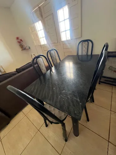 Vendo Mesa de Jantar