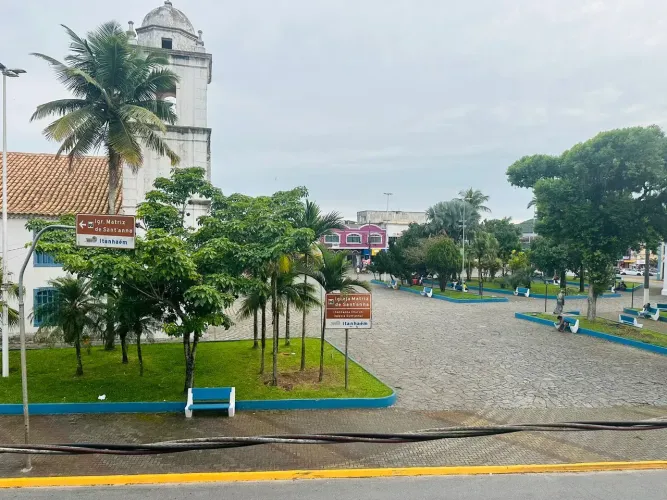 SOBRE LOJA para aluguel com 280 M2. com 2 quartos em Centro - Itanhaém - SP