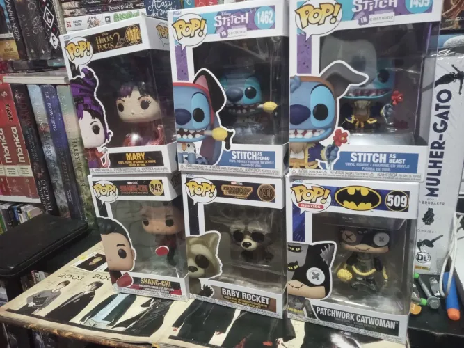 Funko Stitch, capitã marvel, rock dos guardiões da galáxia 
