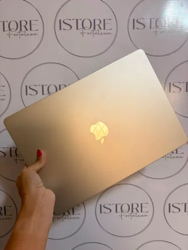 MACBOOK AIR 15 M4 POLEGADAS 256GB