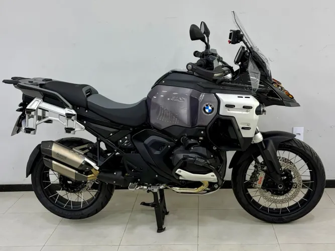 BMW 1.300 ADVENTURE 2026 TRIPLE BLACK