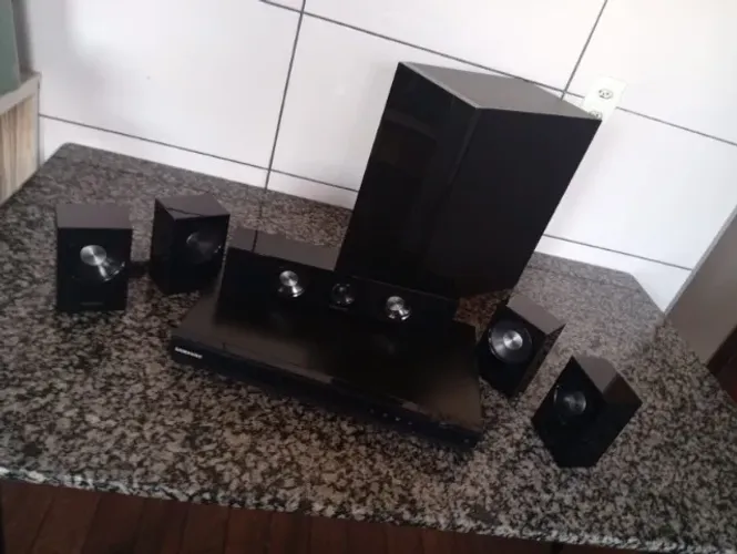 Home Theater Samsung HT-D550K 5.1 1000W Completo Funcionando