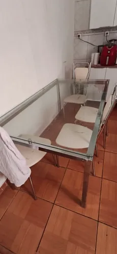 Mesa ferro 4 cadeiras tampo vidro 160x90