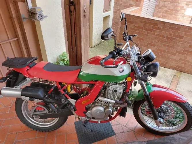 Cagiva Canyon 500cc Italiana Customisada