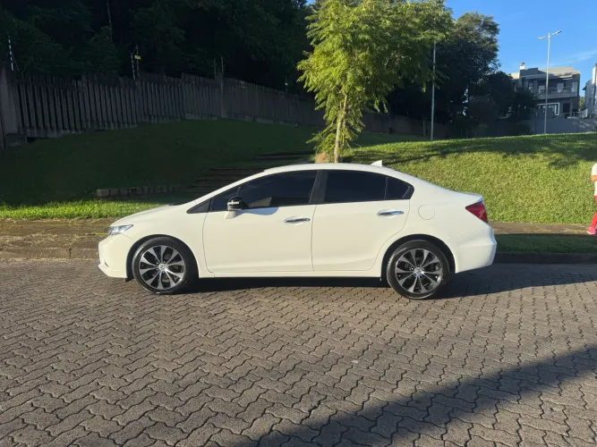 Honda Civic Sedan EXR 2.0 Flexone 16V Aut. 4P 2016